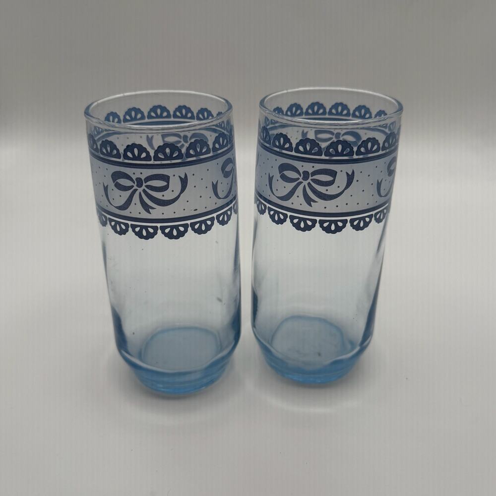 Vintage blue bow drinking glasses white polka dot and lace with bows
